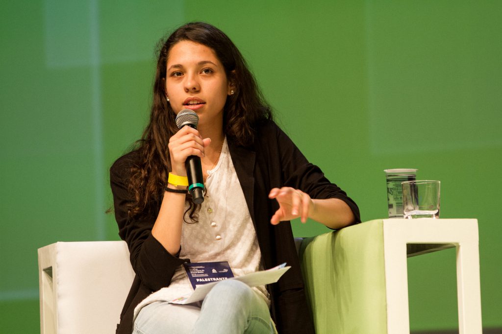 Ana Júlia Ribeiro, estudante do 2º ano do Ensino Médio