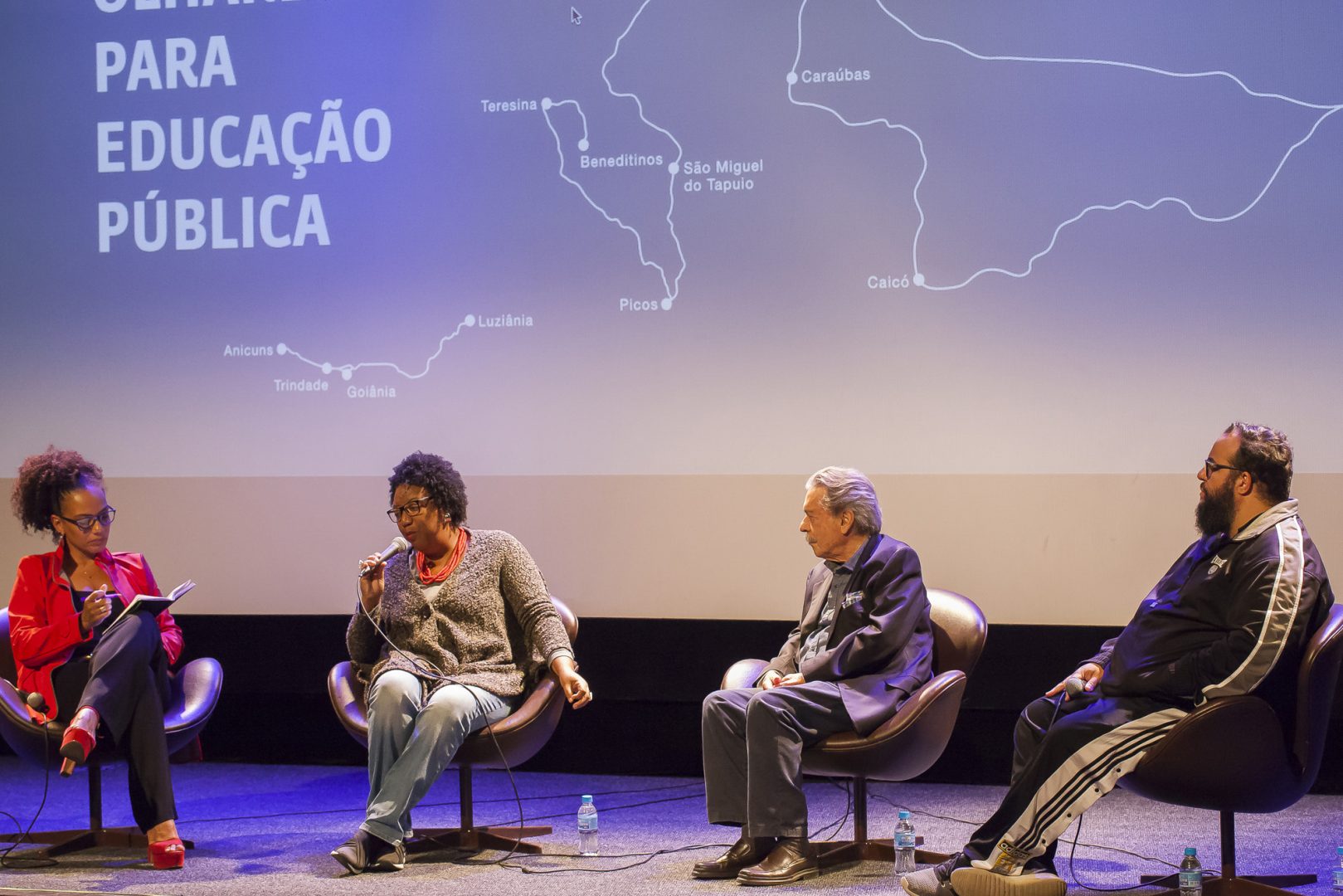 Imagem ilustrativa para o conteúdo Educação é uma questão política, dizem convidados do último debate da série “Olhares para Educação Pública”