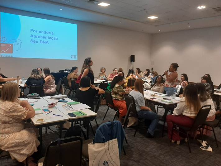 Formações contribuem com aprofundamento do trabalho de gestão pedagógica em Minas Gerais